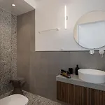Jnv Luxury - Urban Oasis By Etouri
