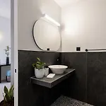 Jnv Luxury - Urban Oasis By Etouri ハニア
