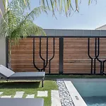 Jnv Luxury - Urban Oasis By Etouri