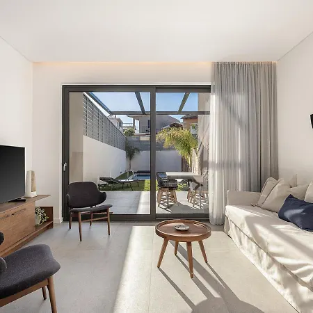 Jnv Luxury - Urban Oasis By Etouri Villa *