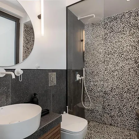 Jnv Luxury - Urban Oasis By Etouri Chania (Crete)