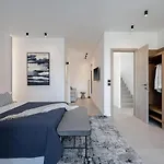 Villa Jnv Luxury - Urban Oasis By Etouri *