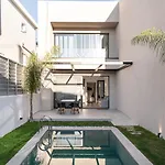 Villa Jnv Luxury - Urban Oasis By Etouri *