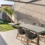 Jnv Luxury - Urban Oasis By Etouri *