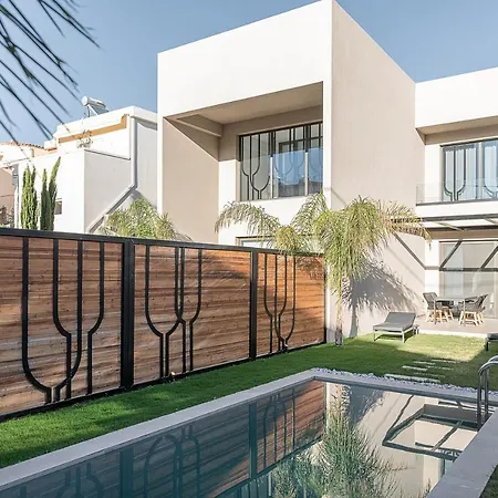 Jnv Luxury - Urban Oasis By Etouri ヴィラ